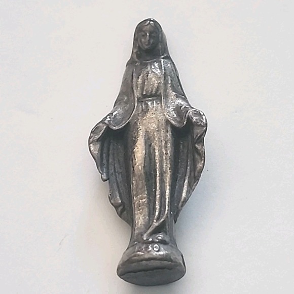 Other - Vintage miniature statue depicting the Virgin Mary 1330 Pocket Statue